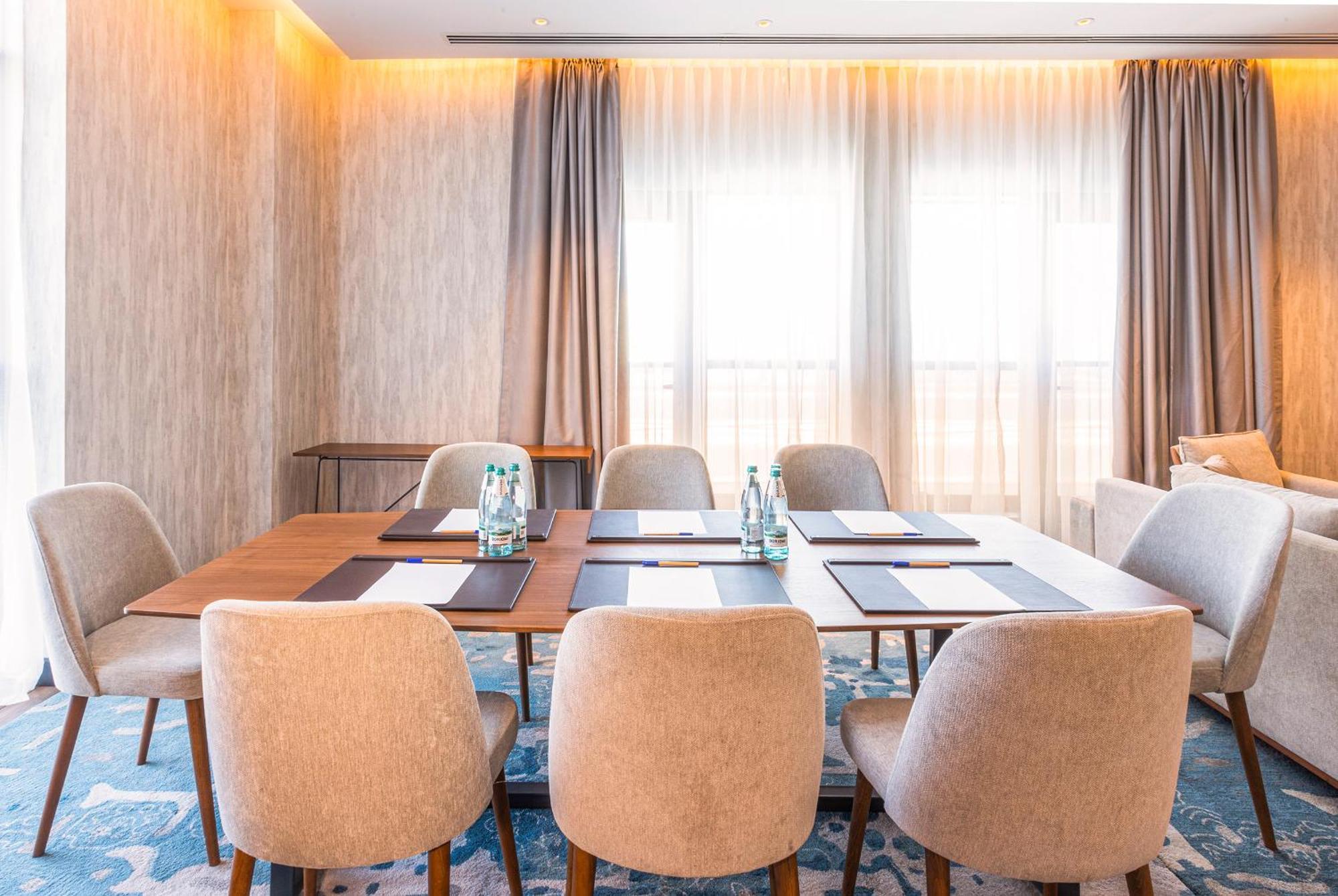 Hilton Garden Inn Samarkand Afrosiyob ภายนอก รูปภาพ