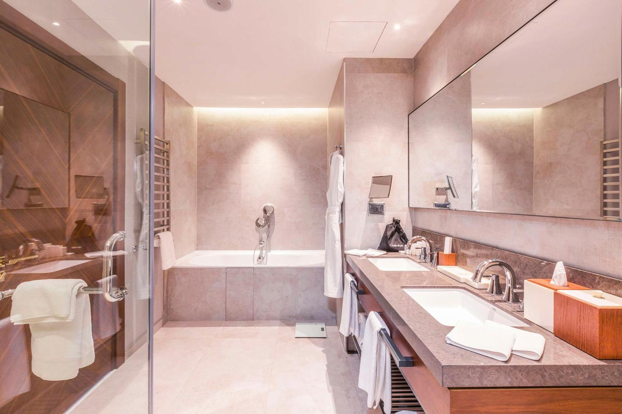 Hilton Garden Inn Samarkand Afrosiyob ภายนอก รูปภาพ