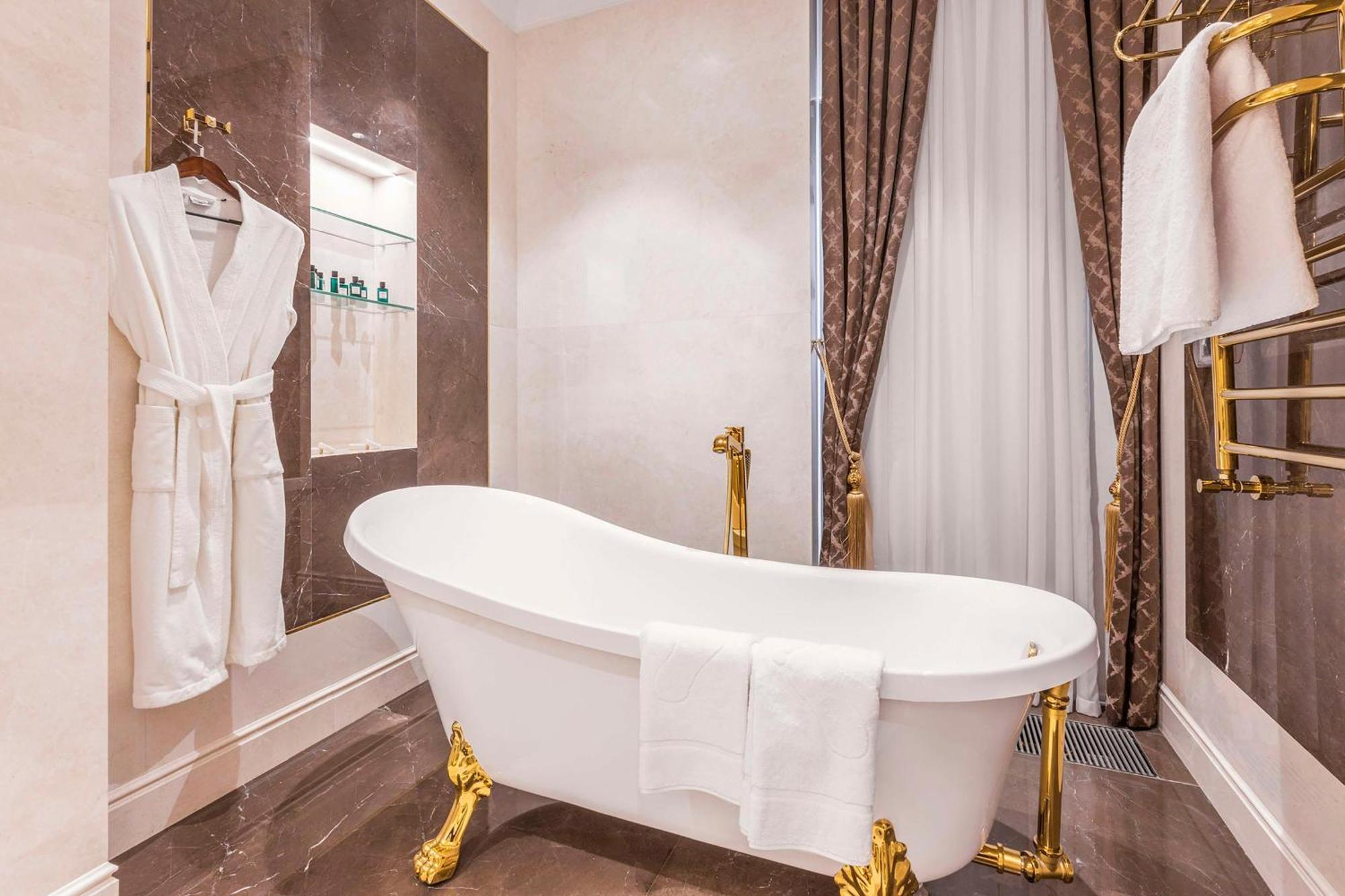 Hilton Garden Inn Samarkand Afrosiyob ภายนอก รูปภาพ